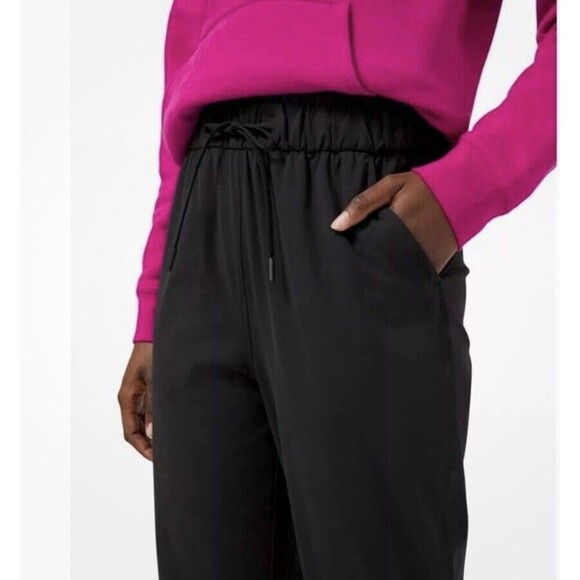 Lululemon Keep Moving Stretch High-Rise Jogger athletic Pants in Black Size 2 - Picture 3 of 11